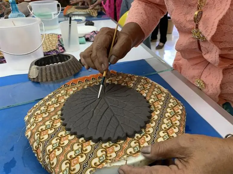 กสอ. เร่งปักหมุด 215 ชุมชนสู่แลนด์มาร์คใหม่ “หมู่บ้านซีไอวี” ชี้เป้า 7 เทรนด์ท่องเที่ยวชุมชน แนะบูมกระแสเมืองรองต้องเดินด้วยออนไลน์-การตลาด