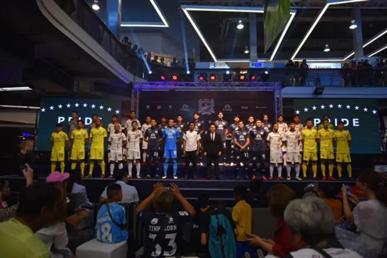 เมื่อวันที่ 9 กุมภาพันธ์ "ช้างศึกยุทธหัตถ...