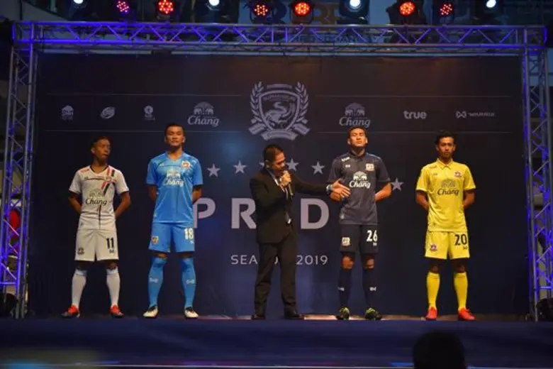 เมื่อวันที่ 9 กุมภาพันธ์ “ช้างศึกยุทธหัตถี” สโมสรสุพรรณบุรี เอฟซี ทีมชั้นนำในศึกฟุตบอลโตโยต้า ไทยลีก ได้ทำการเปิดตัวเหล่าขุนพลนักเตะ พร้อมกับชุดแข่งขันที่จะใช้สวมใส่ในฤดูกาล 2019  ณ บริเวณลานด้านหน้าซูเปอร์สปอร์ต ชั้น 1 ห้างสรรพสินค้า โรบินสัน สุพรรณบุรี