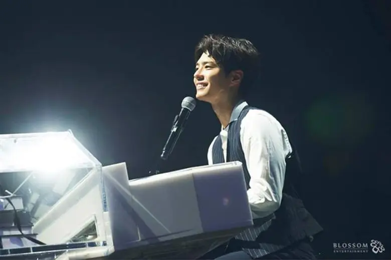 วาเลนไทน์ปีนี้ไม่เหงาแน่! “พัคโบกอม” จะดูแลทุกคนเป็นอย่างดี ส.16 ก.พ.นี้ เตรียมโชว์ลูกคอ-รอจับมือแฟนทั้งฮอลล์