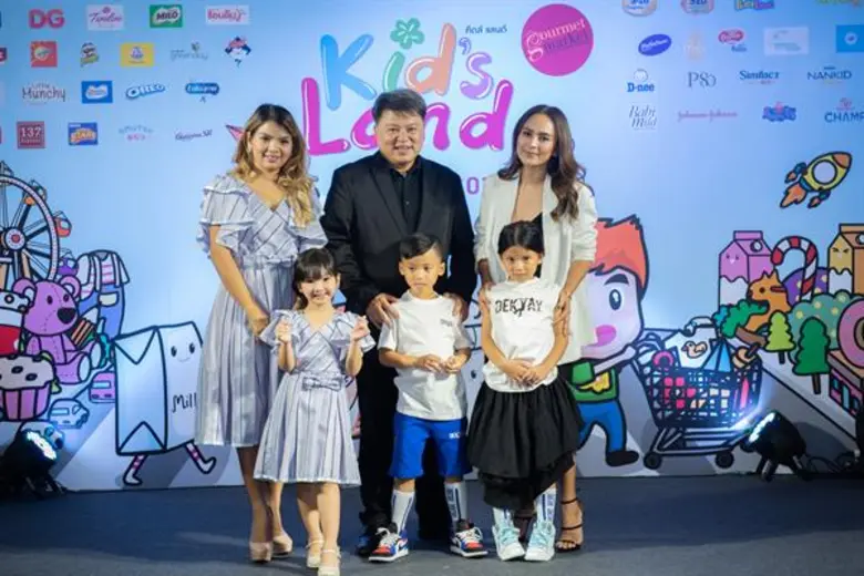 คุณกิติพงษ์ ธรรมชุตาภรณ์ ผู้จัดการใหญ่บริ...