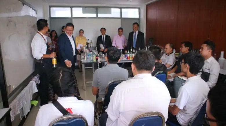 สพร.21 ภูเก็ต เชิญ รอง ผวจ.ภูเก็ต นายธัญญวัฒน์ ชาญพินิจ เยี่ยมชมกิจกรรมการฝึกเตรียมเข้าทำงาน	