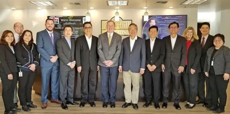 นายอดิเรก ศรีประทักษ์(ที่ 6 จากขวา) ประธา...