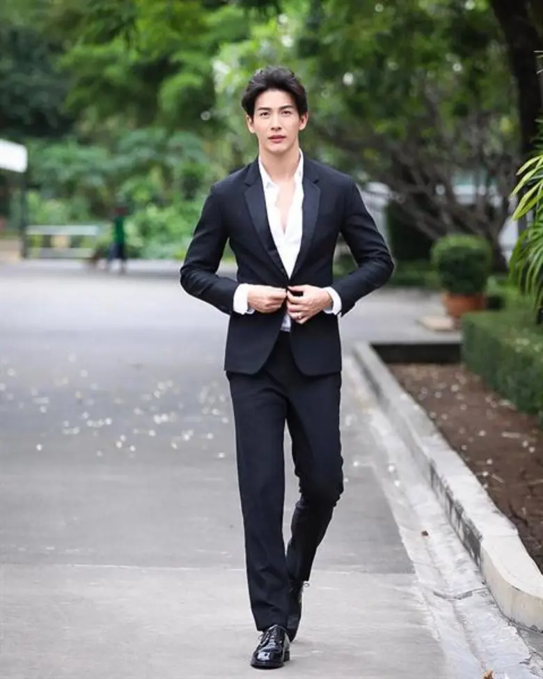 พุฒ-จุ๋ย ควงคู่ วิ่งชมเมืองเชียงใหม่ยามค่ำคืน ใน PEA HAPPY RUN ครั้งที่ 2 ระดมทุนมอบโรงพยาบาล