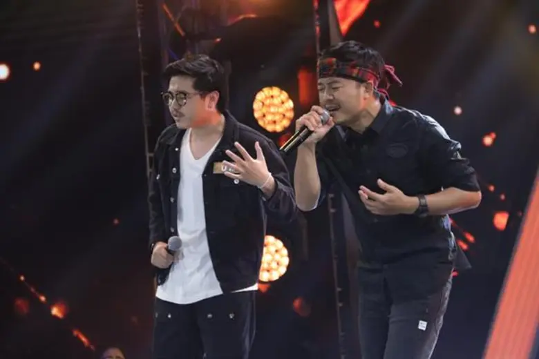 ทีวีไกด์: รายการ “นักร้องสองไมค์” “บาส อดิเทพ” นักร้องหนุ่มสุดเท่จากทางบ้านฝ่าภารกิจศิลปินคนที่ 6 “ต้าร์ ตจว.” ไปได้หรือไม่?