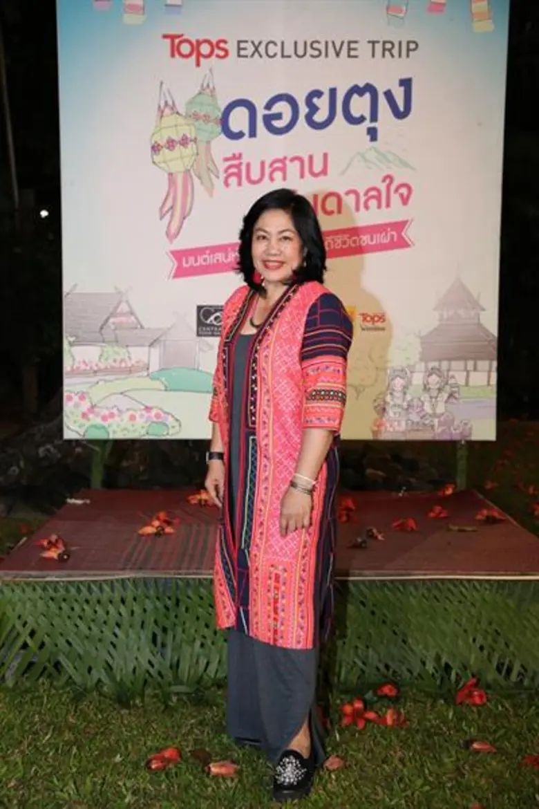 เซ็นทรัล ฟู้ด ฮอลล์ และ ท็อปส์ เปิดประสบก...