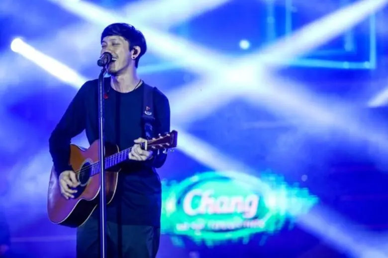 ยกแก๊งเพื่อน มากระโดด...มาเฮ กันให้สุด ในคอนเสิร์ต “ช้าง มิวสิค คอนเนคชั่น มิวสิคโทรโพลิส”