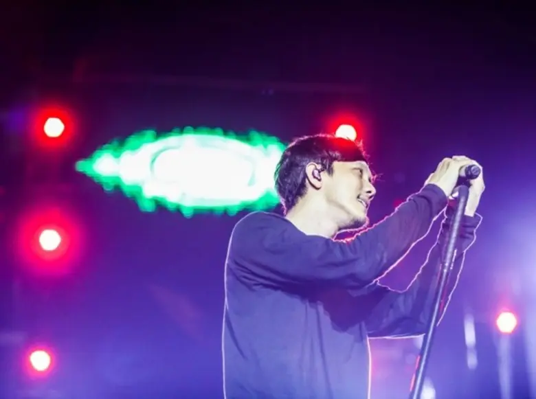 ยกแก๊งเพื่อน มากระโดด...มาเฮ กันให้สุด ในคอนเสิร์ต “ช้าง มิวสิค คอนเนคชั่น มิวสิคโทรโพลิส”