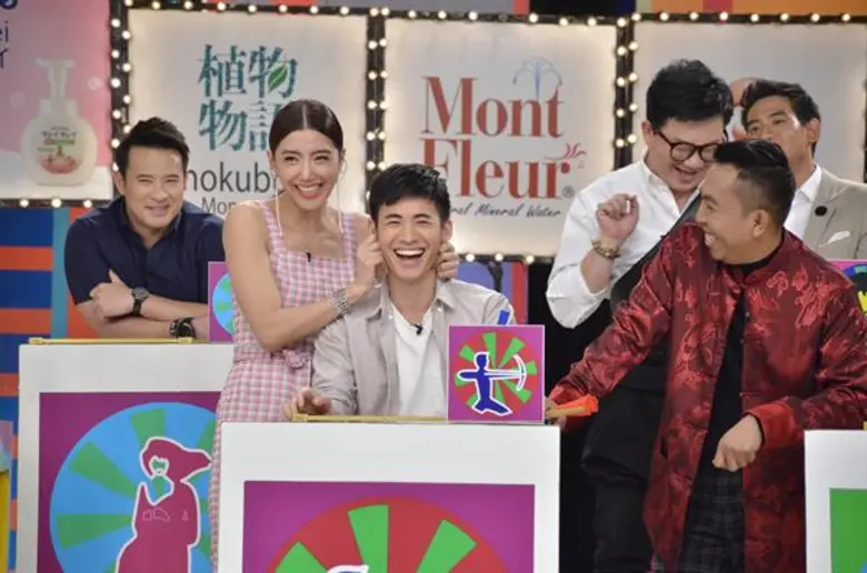 ทีวีไกด์: รายการ “ศึก 12 ราศี” เขินหนักมาก “โมสต์ วิศรุต” เข้าข่ายโดนปล้น(หัวใจ)