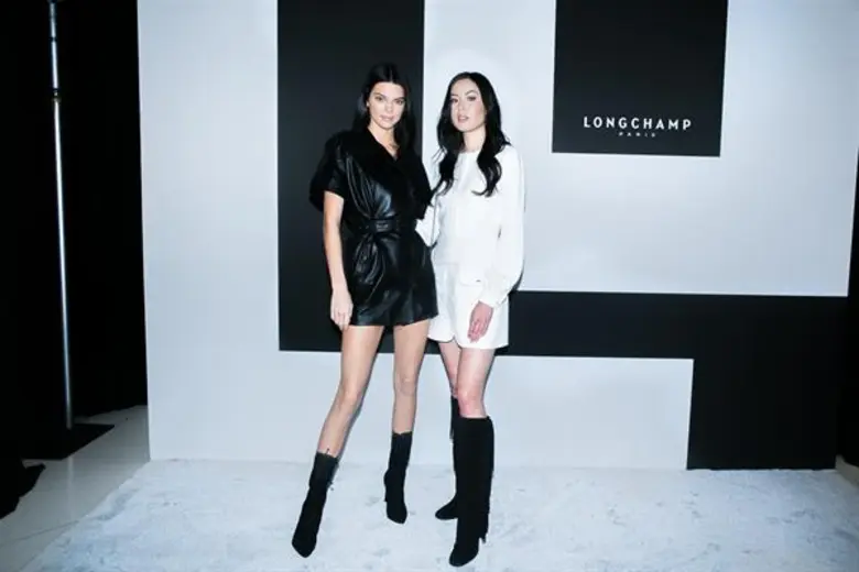 ตัวแทนสาวไทย ดังไกลระดับโลก “เจด้า” ร่วมฟร้อนท์โรว์ชมแฟชั่นโชว์ของลองฌอมป์ ณ นิวยอร์ก แฟชั่นวีค คอลเลกชั่นฤดูหนาว 2019 พร้อมเหล่าเซเลบเข้าร่วมชมคับคั่ง