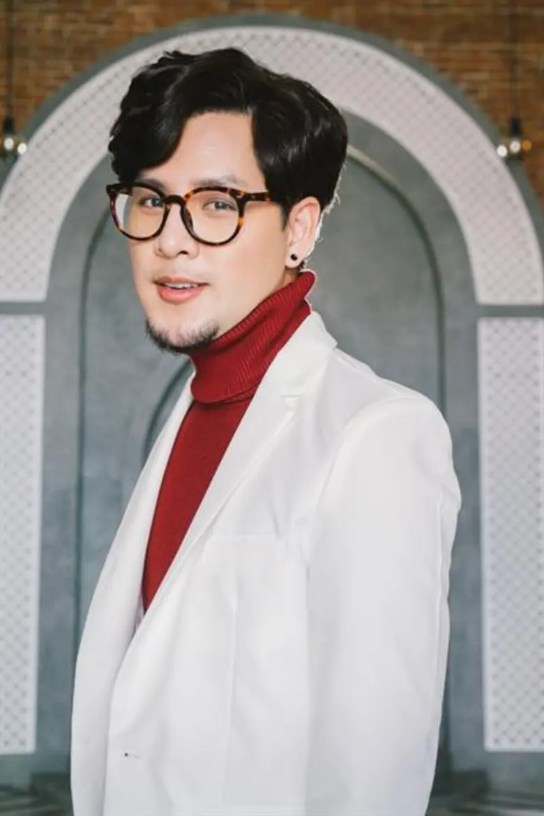 เรียกได้ว่าเป็นการข้ามค่ายมาร่วมงานกันครั...