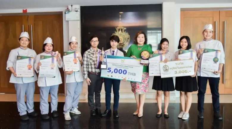 นายสิวานันท์ ศรีทัน นักศึกษาคณะเทคโนโลยีค...