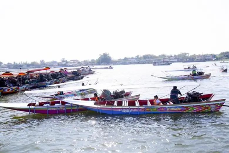 ทีวีไกด์: รายการ “มาสเตอร์เชฟ ประเทศไทย”  “มาสเตอร์เชฟฯ” ขนขบวนเรือเต็มคุ้งน้ำเจ้าพระยา 17 ผู้แข่งขันตะลึง!!กองทัพนักชิมบุกพิสูจน์ความอร่อย