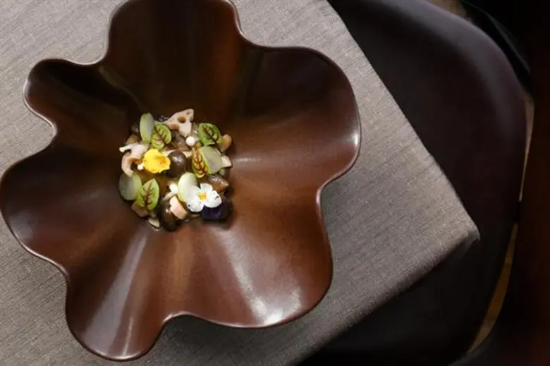 ทาคูมิ เทสติ้งเมนูชุดใหม่ ที่ ห้องอาหาร เอเลเมนท์