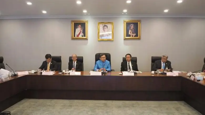 ณ ตึกบัญชาการ 1 ทำเนียบรัฐบาล ดร.ณัฐพล นิ...