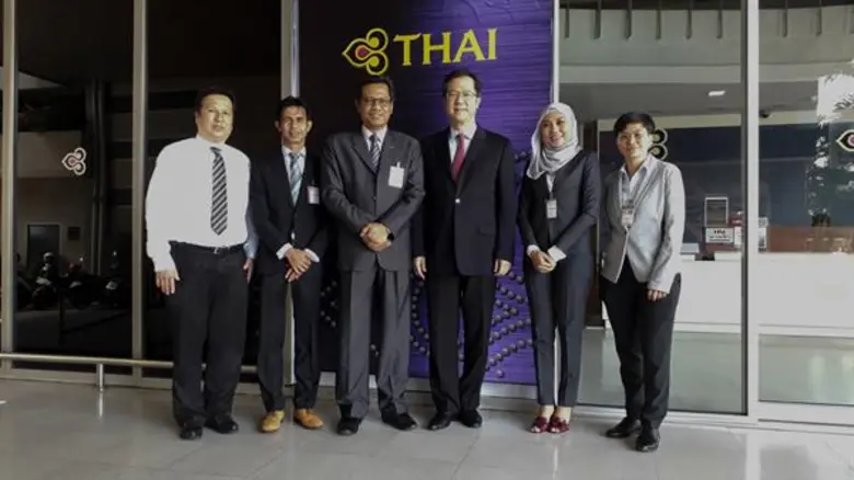 นายกรกฏ ชาตะสิงห์ (ที่ 4 จากซ้าย) ผู้อำนว...