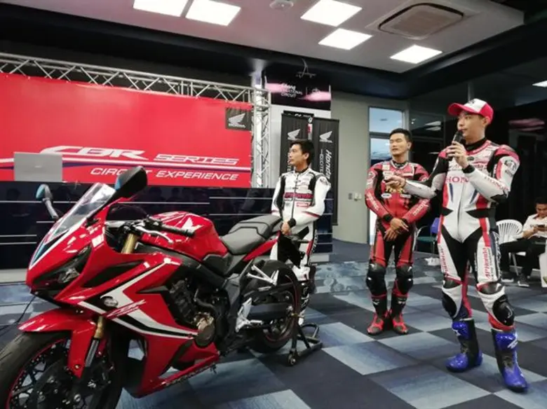 บริษัท เอ.พี. ฮอนด้า จำกัด นำโดย จุฑามาศ ...