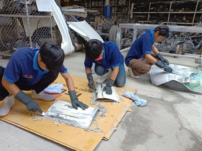 พัฒนาฝีมือพะเยาจับมือ 2 อู่ใหญ่เมืองพะเยายกมาตรฐานช่างสีรถยนต์