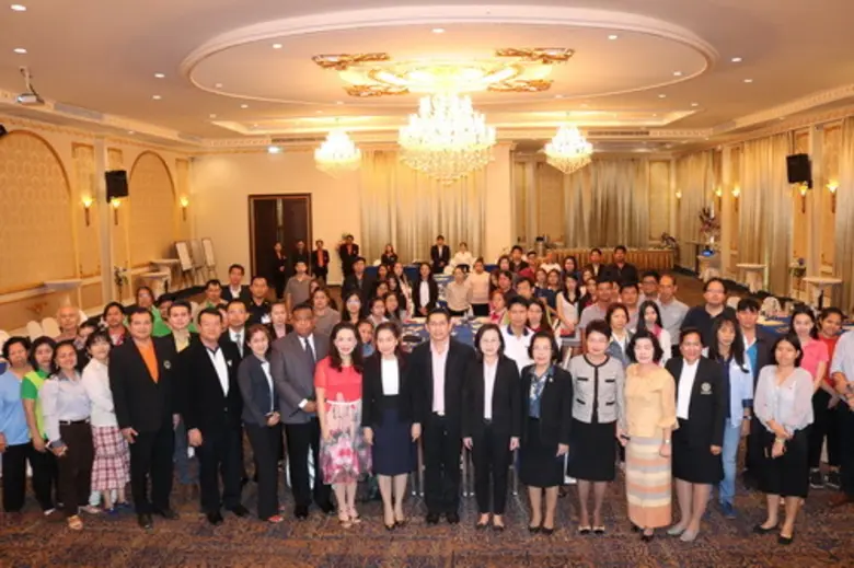 นายชัยชนะ เดชแพ ผู้อำนวยการสำนักงานพัฒนาฝ...