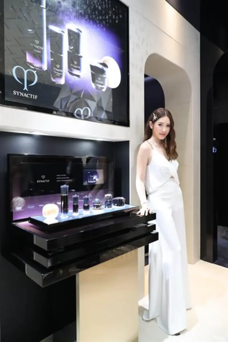 พบกับปรากฎการณ์ครั้งสำคัญของ Cle de Peau ...