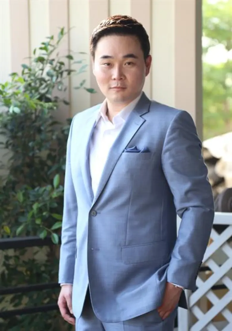 ดร.ฤทธี กิจพิพิธ ประธานเจ้าหน้าที่บริหาร ...