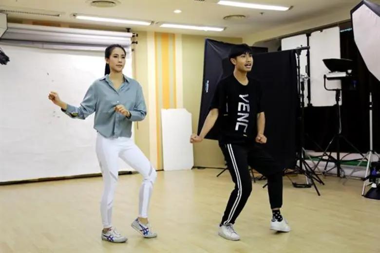 ช่อง3 ส่ง “ฤาชนก มีแสง (เทวี)” สาวสวยหน้าหมวยตัวแทนสาวไทยเชื้อสายจีน เข้าร่วมการประกวดมิสไชนีส อินเตอร์เนชั่นแนล เพเจ้นท์ 2019 ที่ฮ่องกง