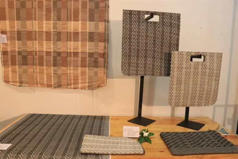 "ผ้าจกเหมาะกับผู้สูงอายุ และสวมใส่ได้เฉพา...