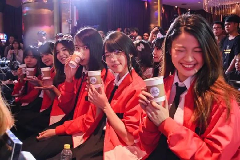 กลายเป็นภาพยนตร์โรแมนติกย้อนเวลา ที่เรียก...