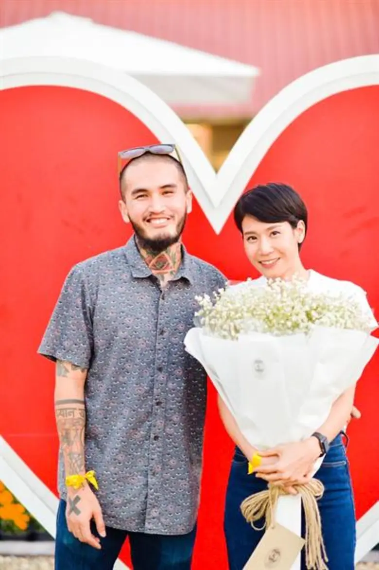 ใครจะไปคิดว่าศิลปินมาดเข้มอย่าง "บอย-อริย...