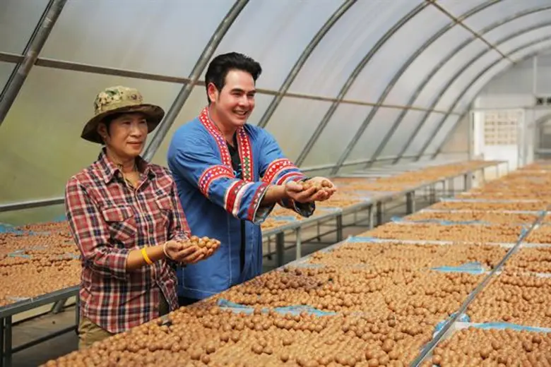 ทีวีไกด์: รายการ "สมุดโคจร On The Way" เที่ยวตาก เมืองรอง ลองแล้วจะติดใจ