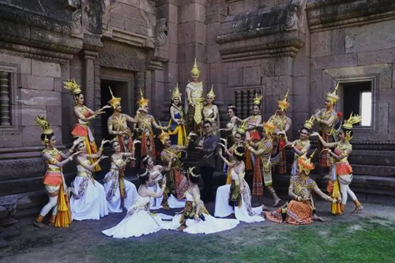 มรภ.สงขลา นำโนราภาคใต้ 'นาฏลักษณ์ทักษิณ’ โชว์การแสดงเวทีศิลปวัฒนธรรมอุดมศึกษา ครั้งที่ 19