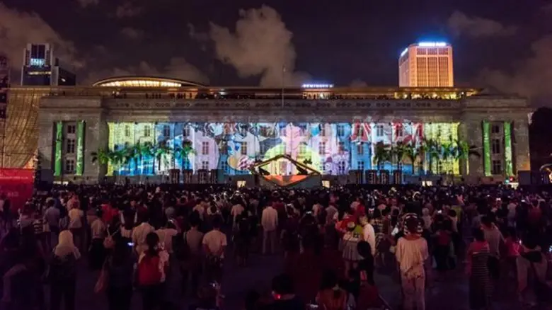 สิงคโปร์ ชวนซึมซับวัฒนธรรม หลงเสน่ห์งานดูไฟ กับงานรำลึกถึงความเป็นมาของสิงคโปร์สองร้อยปี