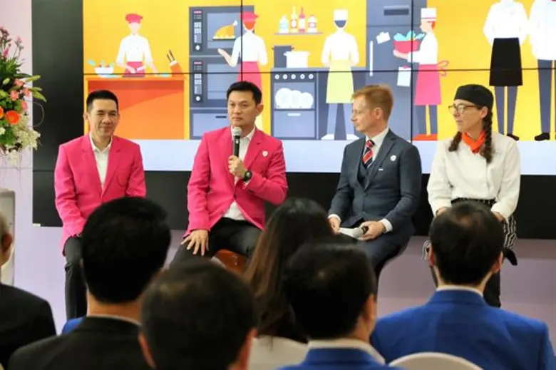 สจล. ผนึกความร่วมมือสวิสเซอร์แลนด์ – สหราชอาณาจักร รุดปั้นเชฟนักวิทยาศาสตร์ครั้งแรก  ผสานศาสตร์และศิลป์การปรุงอาหาร ปฏิวัติวงการอาหารไทยและนานาชาติ