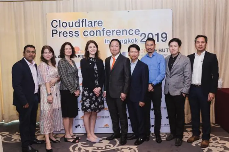 นายพีรวีท์ จรัสสิริกุลชัย ผู้ก่อตั้งและปร...