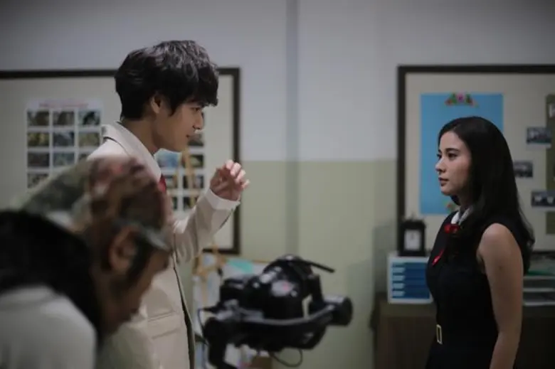 อิหยังวะ!! “The TOYS” เรียกเสียงฮาจากแฟน ๆ ปล่อยมิวสิควิดีโอเพลงใหม่ล่าสุด “พูดไม่ออก” ไม่ถึง 12 ชั่วโมงพุ่งทะลุล้านวิว