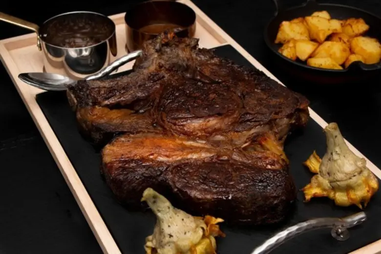 ลากริตต้าชวนชิมเมนูสเต็กและซีฟู้ดสูตรอิตาเลียน