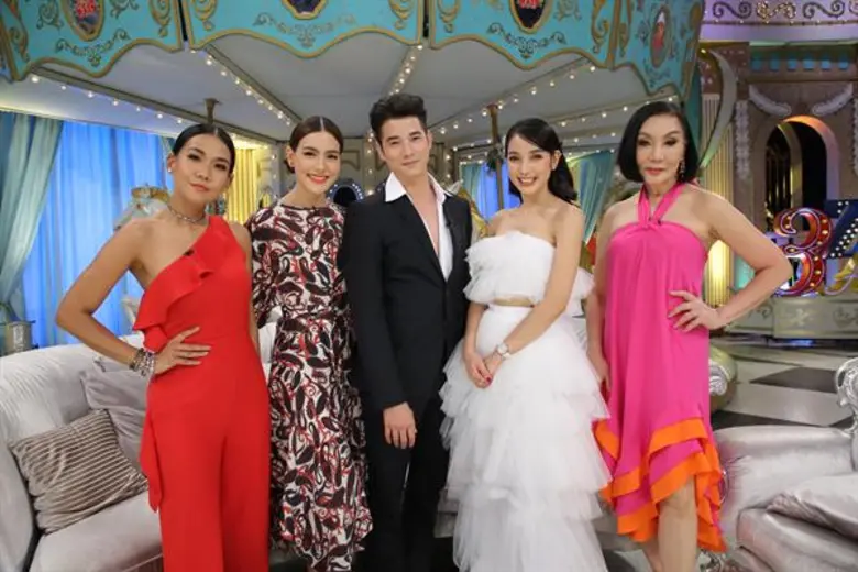 รายการ “3 แซบ”วันอาทิตย์ที่ 24 กุมภาพันธ์ 2562 เวลา 13.15 น. ช่อง 3 และ ช่อง 33 HD 'โอ้ – คิม – แพท’ คอนเฟิร์ม 'ทองเอกหมอยาฯ’ ฮากระจายเปิดตัว 'นิชคุณ-มาร์กี้’ ใน '3 แซบ’