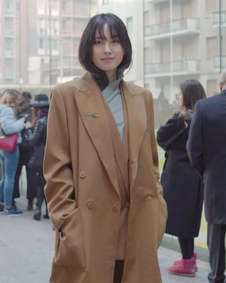 แค่ลุคแรกของแฟชั่นนิสต้า ปอย ตรีชฎา เพชรร...