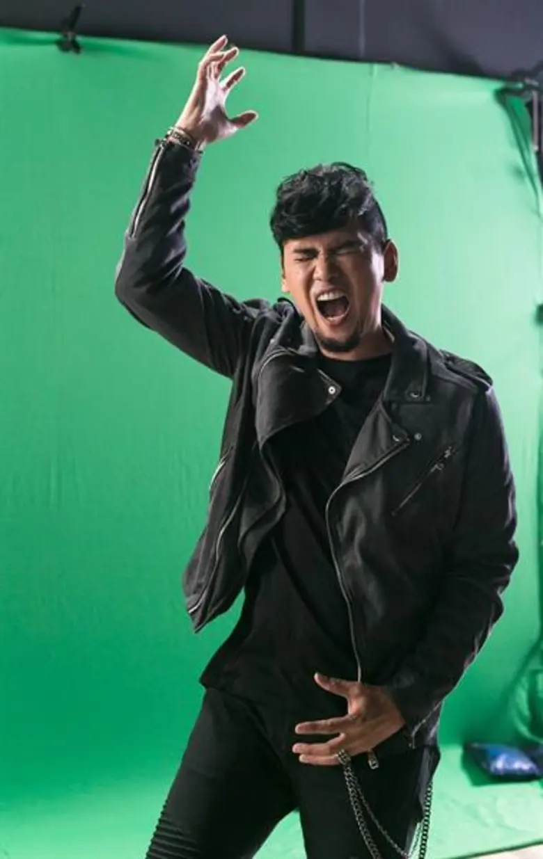 ห่างหายจากการทำเพลงไปนานถึง 5 ปี ล่าสุด ร...