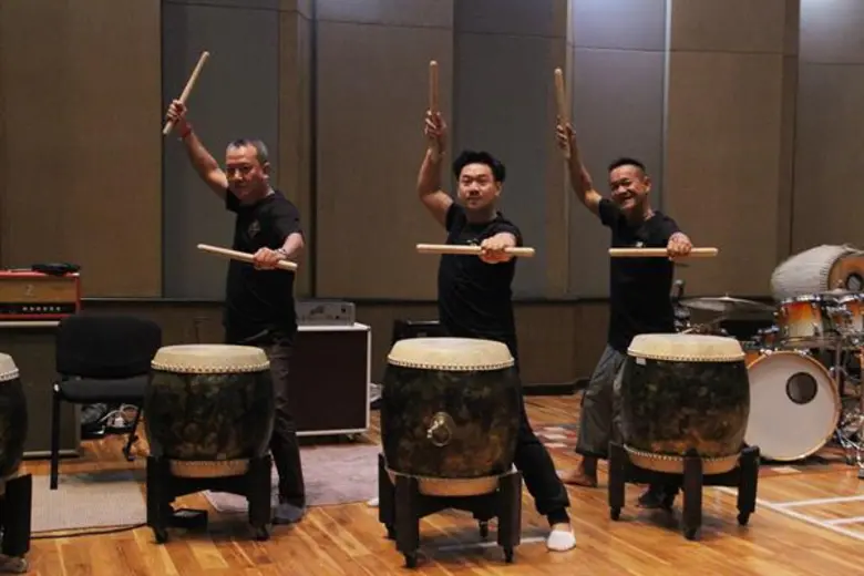 “เป็ด-โน้ต” เปิดห้องซ้อม เตรียมพร้อมขึ้นเวทีGSB presents an unforgettable moment concert by “39 ปี เชิญยิ้ม....จากคำเชิญเล็กๆ สู่รอยยิ้มที่ยิ่งใหญ่”