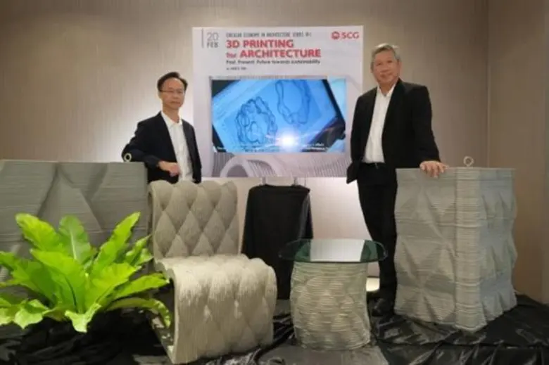 นายสยามรัฐ สุทธานุกูล (ขวา) Chief Marketing Officer...