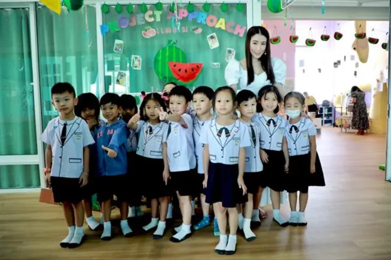 'ครูเอิร์น’ นำจัดนิทรรศการและผลงานเด็กๆ สร้างความสุข พร้อมต่อยอดการเรียนรู้ที่ยั่งยืน