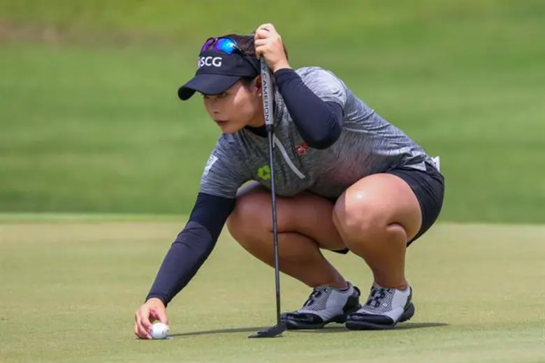 "โปรเม" เอรียา จุฑานุกาล นักกอล์ฟมือ 1 ขอ...