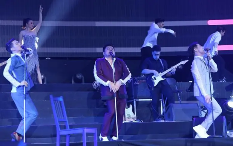 สมราคาดีวาตัวแม่ที่จัดหนักจัดเต็มเอ็นเตอร์เทนคนดูชน...