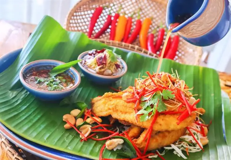 พร้อมมอบความอร่อยครบรส เข้มข้นตามสไตล์อาห...