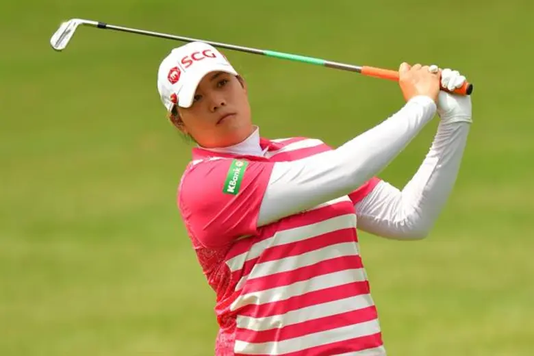 มูนี เหอ โปรสาวดาวรุ่งแอลพีจีเอเชื้อสายจี...