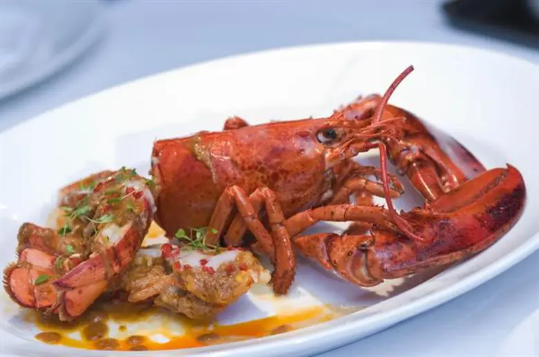 ห้องอาหารซัมเมอร์ พาเลซ โรงแรมอินเตอร์คอน...