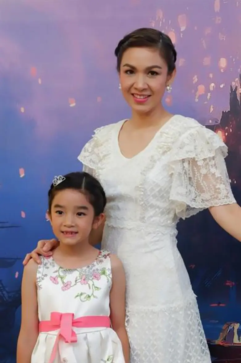 คุณแม่กบ-สุวนันท์ จะควงคุณลูกสาว น้องณดา-ปุณณดา ปุณณกันต์