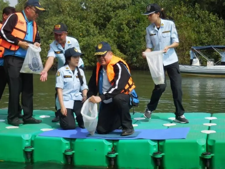 ภาพข่าว: ทส. คืนความสุขให้ประชาชน เดินหน้าขับเคลื่อน โครงการป่าในเมือง "สวนป่าประชารัฐ เพื่อความสุขของคนไทย"