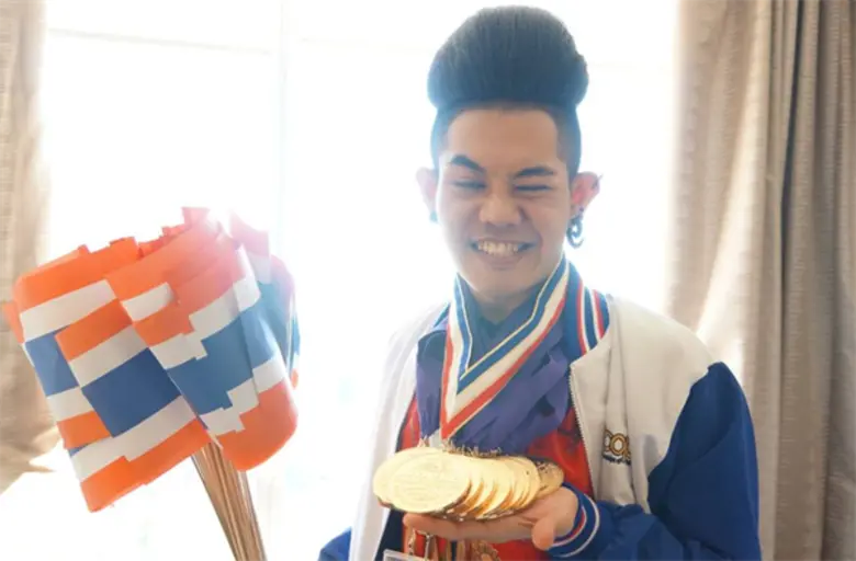 “เก่ง ธชย” จับมือ “ครูพิช” สานฝันเด็กไทย พร้อมประกาศศักดาบนเวที “WCOPA”